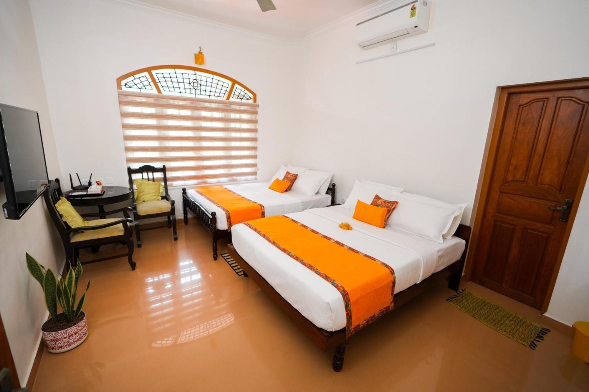 Parudeesa - Heavenly- Luxurious Palace Look-Near Cbd - Kerala - India With Breakfast Kaladi Exterior photo